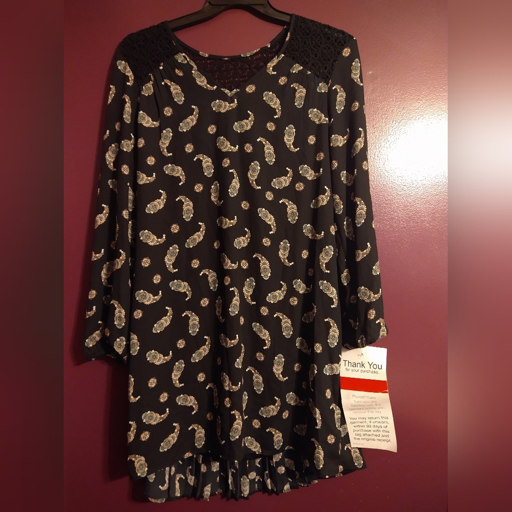 DR2 Long Sleeve Black Dress Size Large NWT